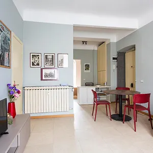 Apartamento Your Nest In - Via Cantoni, Milán