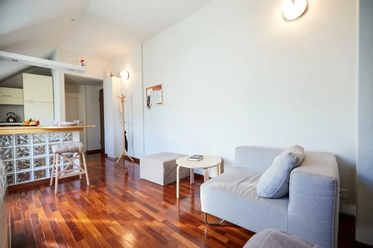Guesthost - Studio Con Balcone Per 2 Persone 0*, Milan