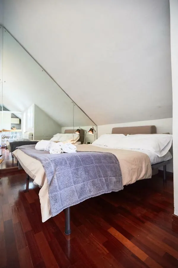 Guesthost - Studio Con Balcone Per 2 Persone Μιλάνο Διαμέρισμα