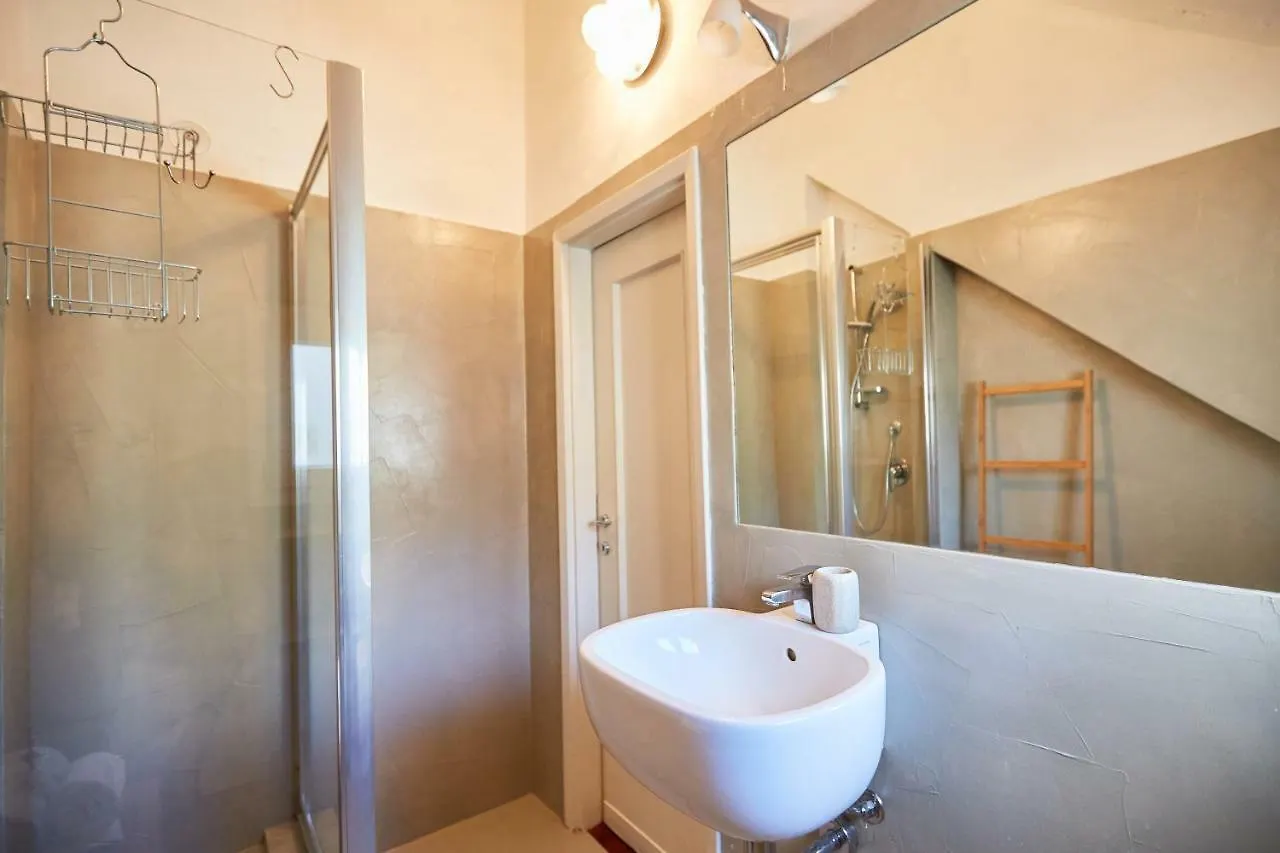 Guesthost - Studio Con Balcone Per 2 Persone Μιλάνο Διαμέρισμα