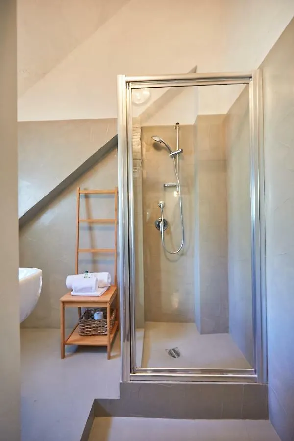 Guesthost - Studio Con Balcone Per 2 Persone Μιλάνο